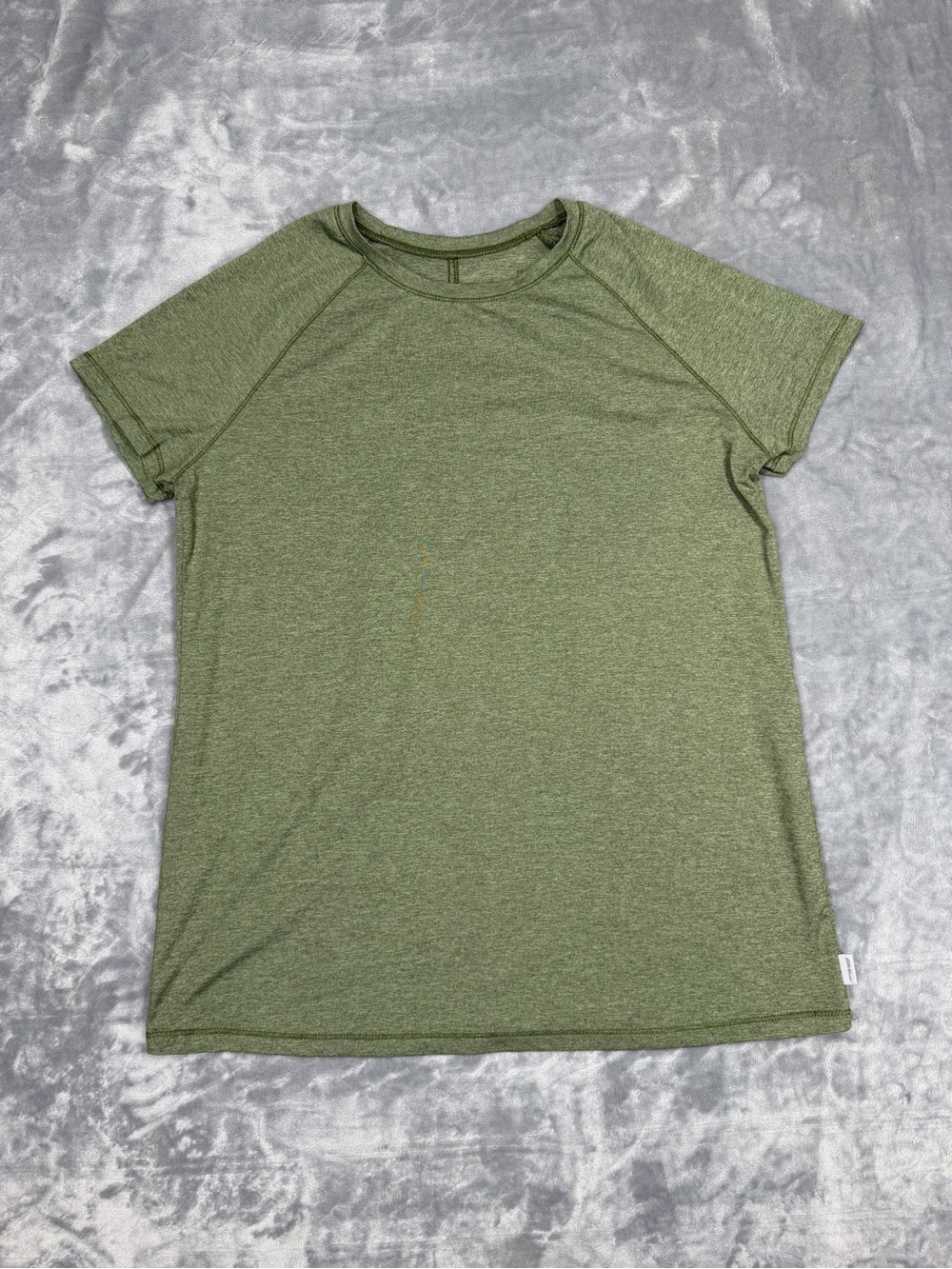 Eddie Bauer Short Sleeve Crewneck Tee‎ in Olive Heather